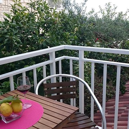 Apartments Mare Хвар Номер фото