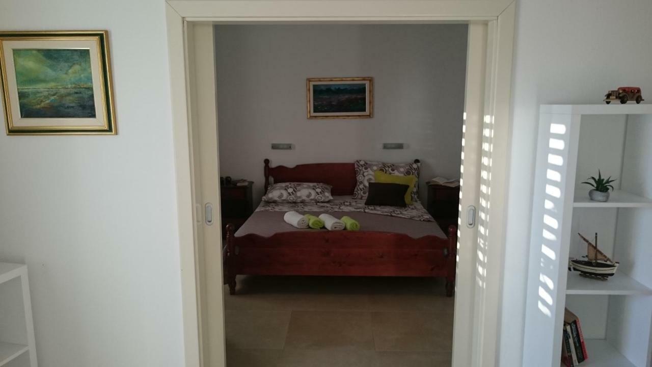 Apartments Mare Хвар Экстерьер фото