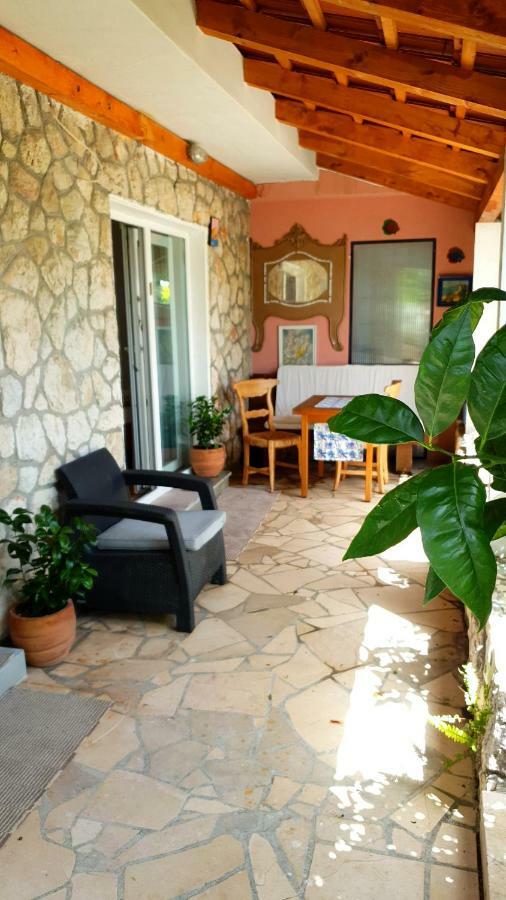 Apartments Mare Хвар Экстерьер фото